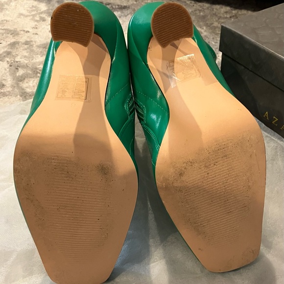 Azalea wang green stiletto flare booties - Picture 6 of 9